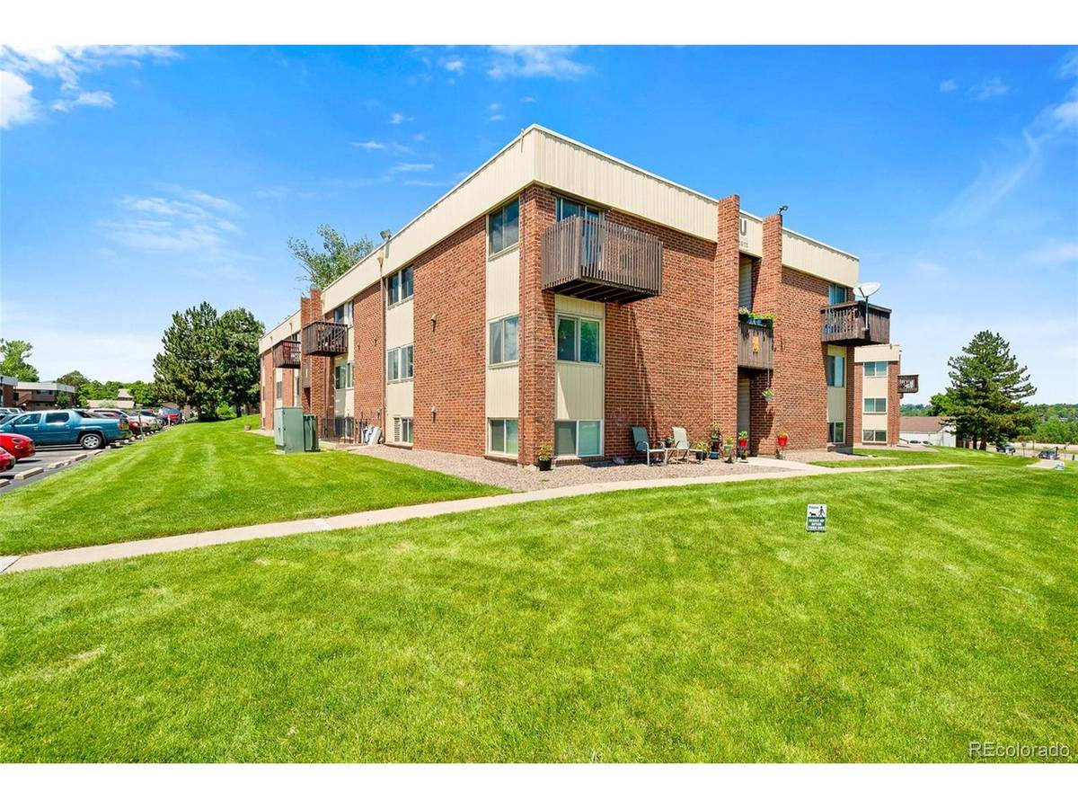 3613 S Sheridan #U-10, Denver, CO 80235