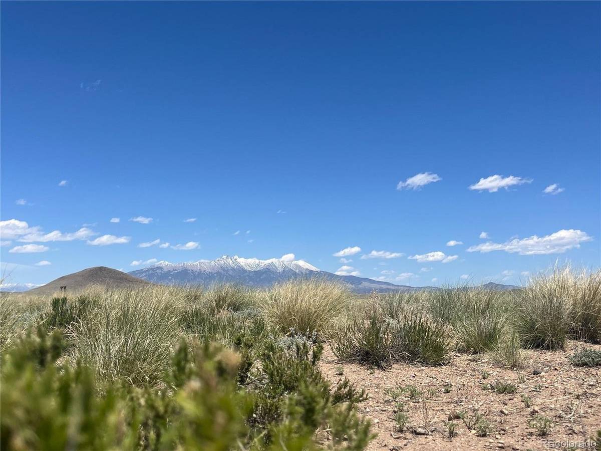 15 15th, Blanca, CO 81123