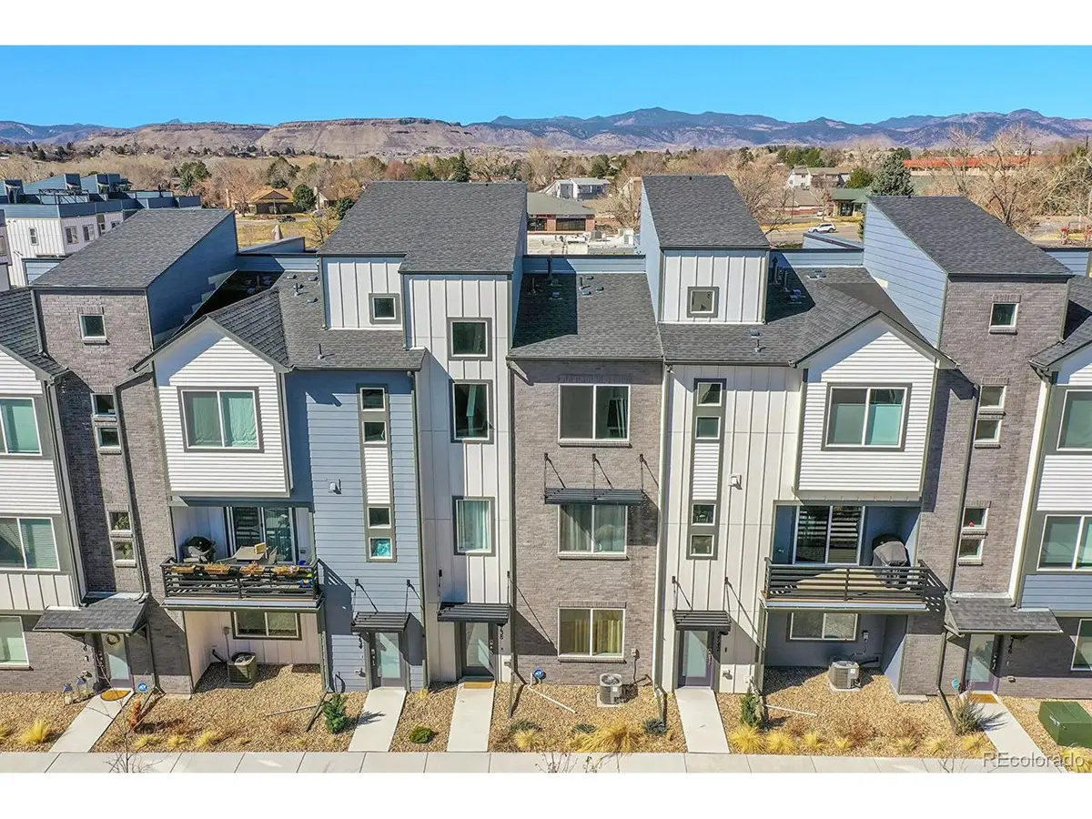 5738 Vivian, Arvada, CO 80002