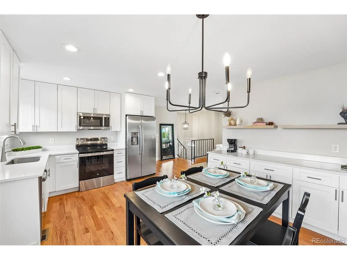 3521 W Mountain, Englewood, CO 80110