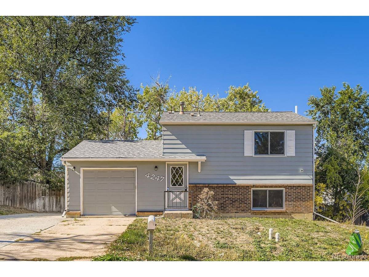 4247 S Pitkin, Aurora, CO 80013