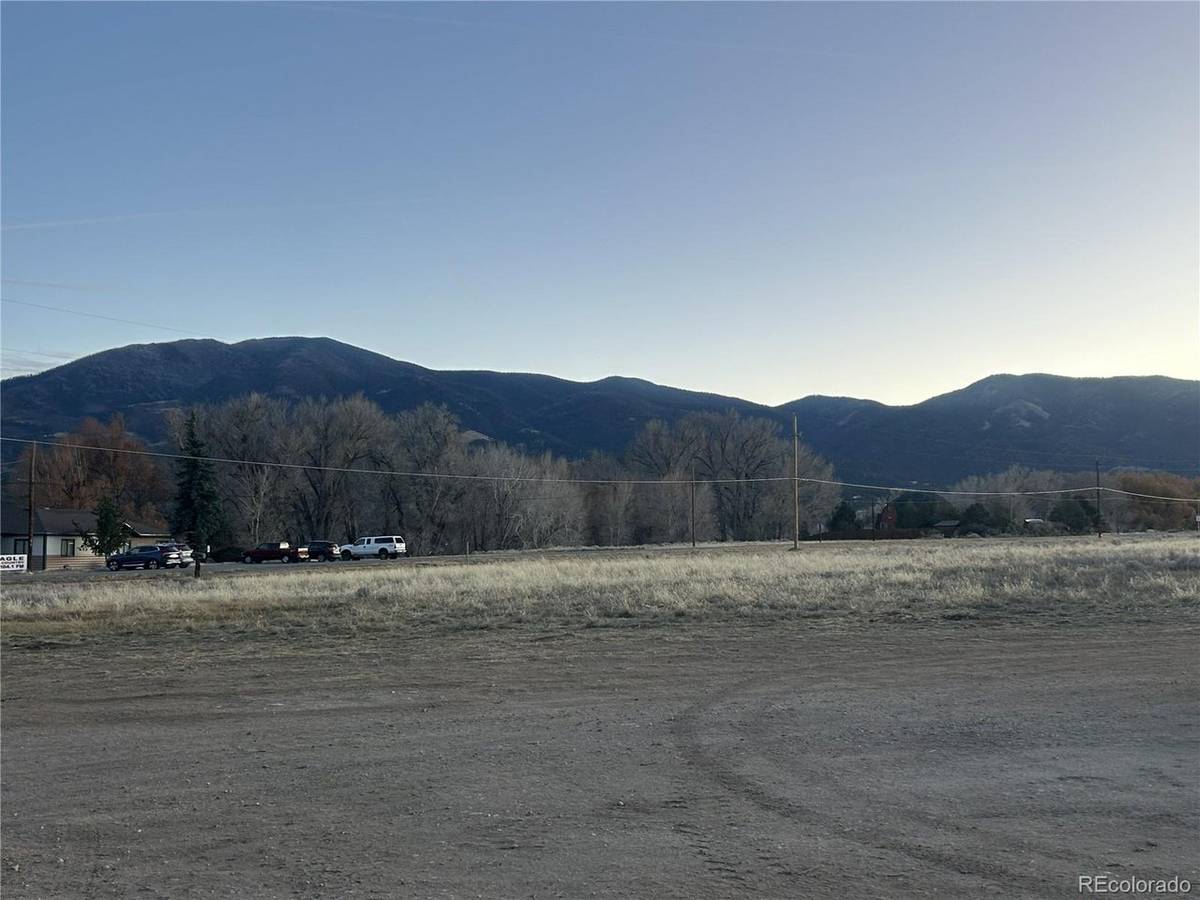 260 Tenderfoot, Salida, CO 81201