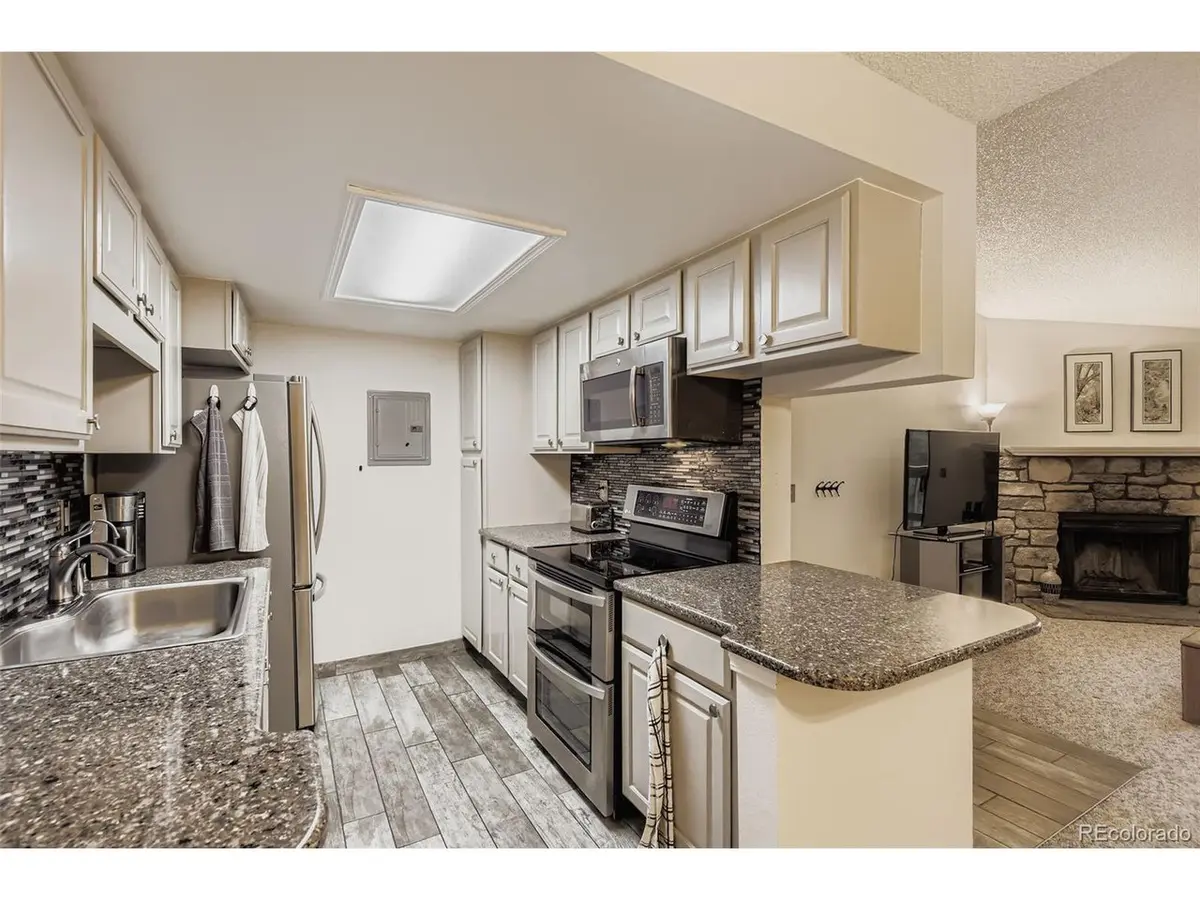 8225 E Fairmount #4-204, Denver, CO 80247
