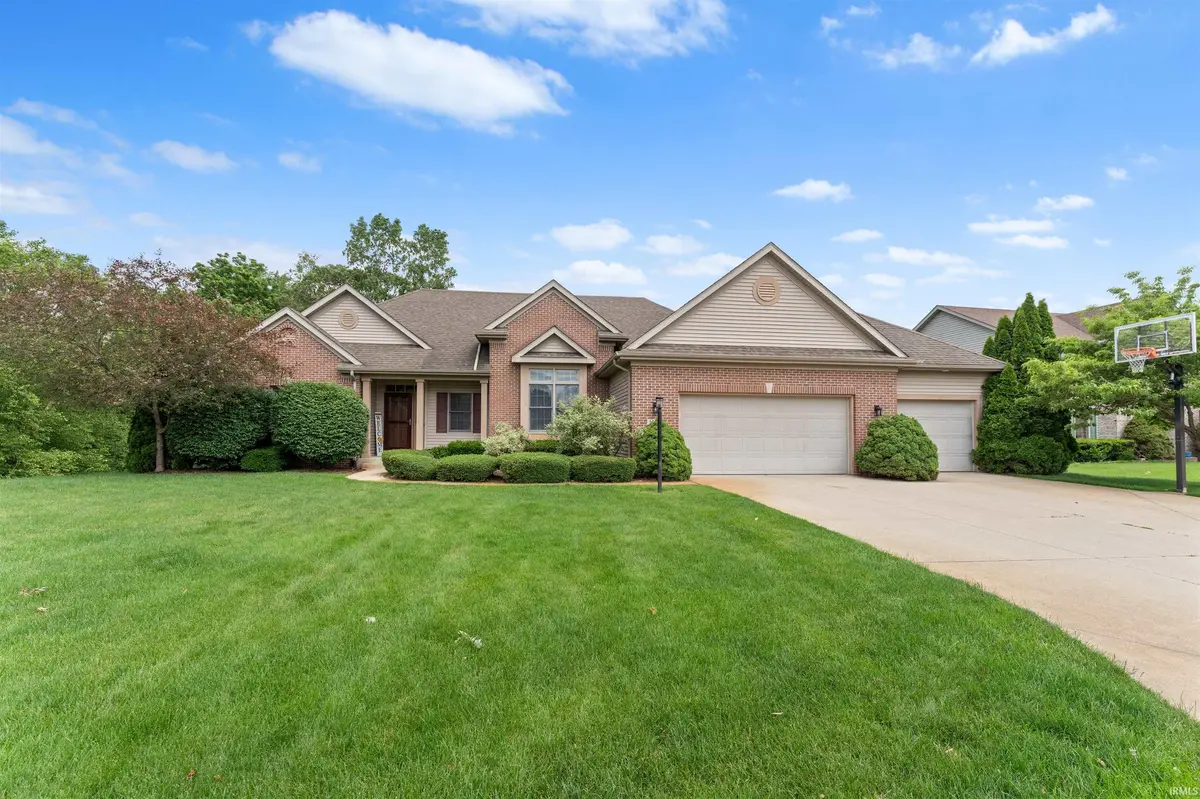 50910 Stonebridge DR, Granger, IN 46530-6839