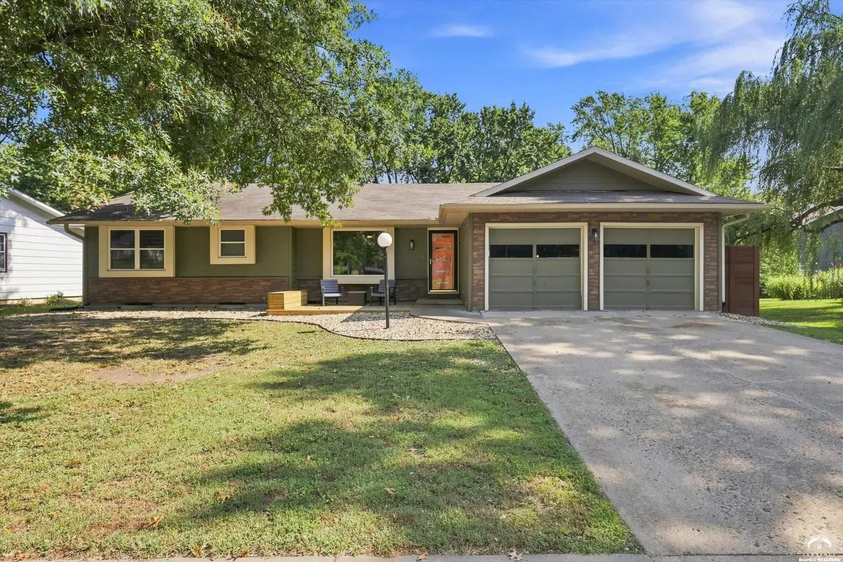 3112 Ranger DR, Lawrence, KS 66049