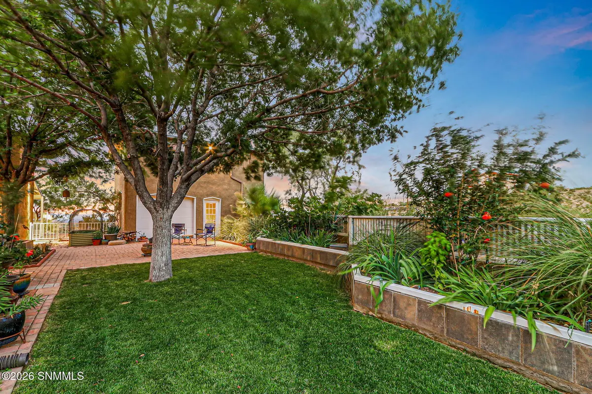5093 Black Quartz RD, Las Cruces, NM 88011