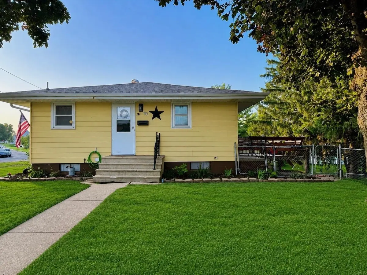 119 Hill ST, Postville, IA 52162