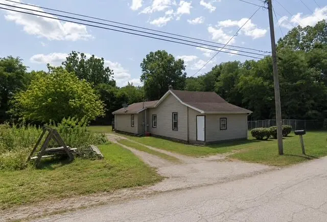 220 S 4th ST, Cambridge City, IN 47327