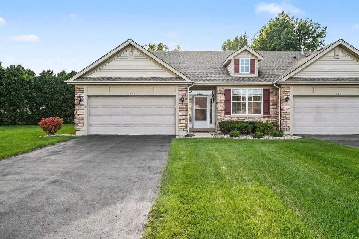 1260 Lily LN, Schererville, IN 46375