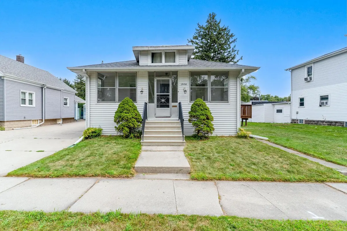 1004 ELMORE ST, Green Bay, WI 54303-3923
