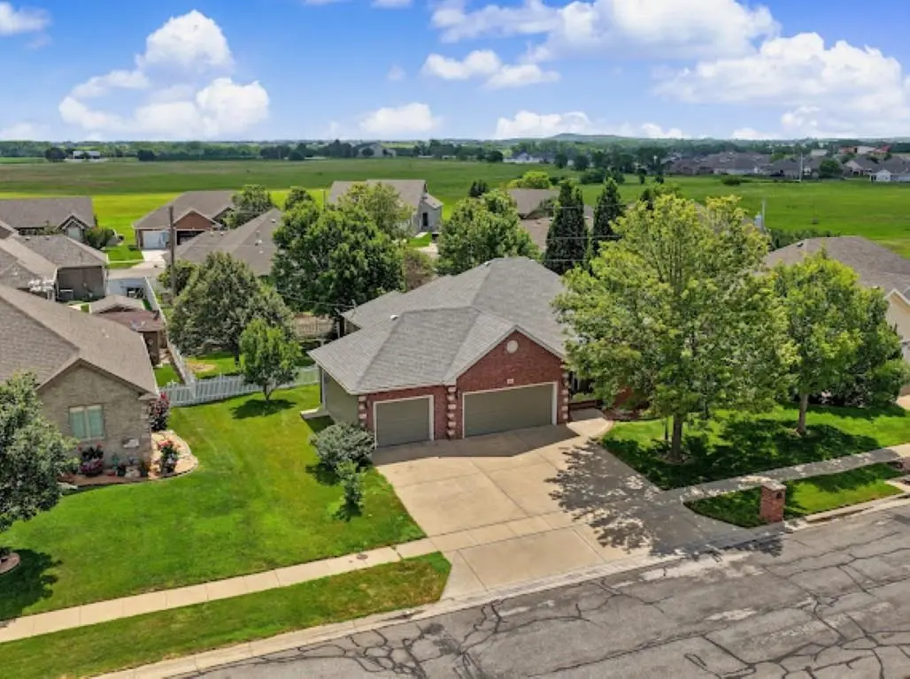 421 S Estates Dr., Salina, KS 67401