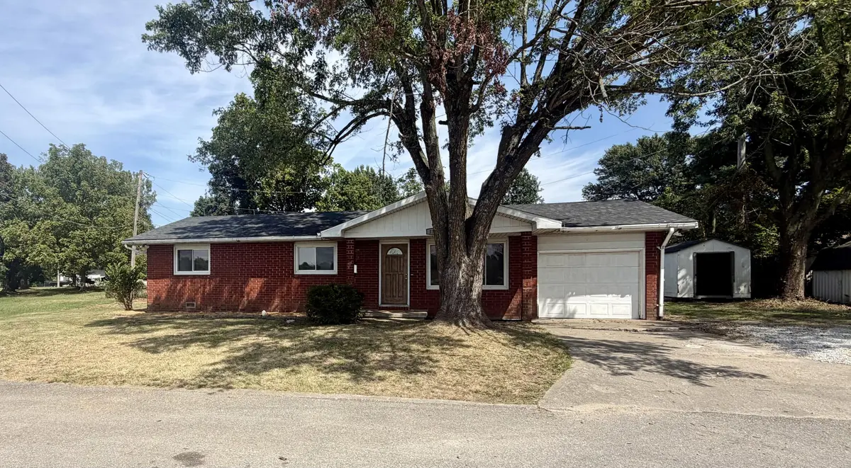 130 N Lafayette AVE, Republic, MO 65738