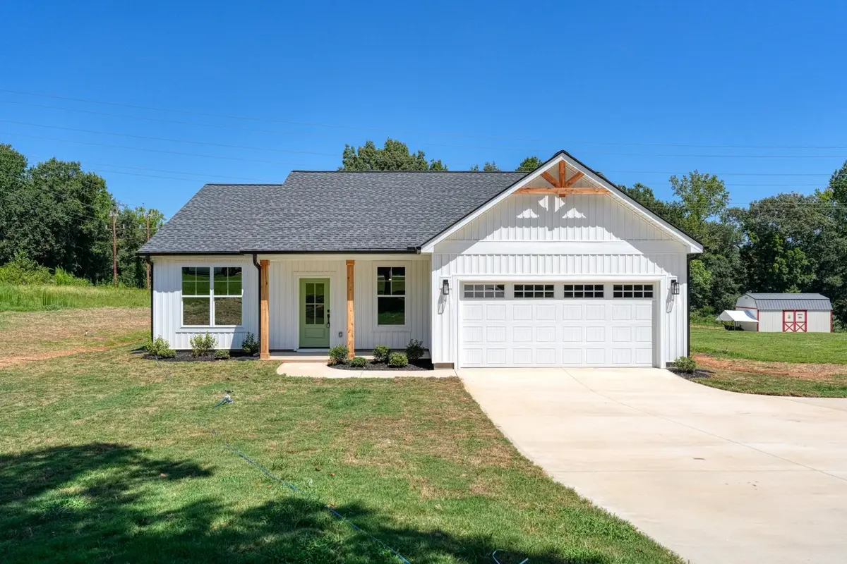 366 E Boundary DR, Spartanburg, SC 29303