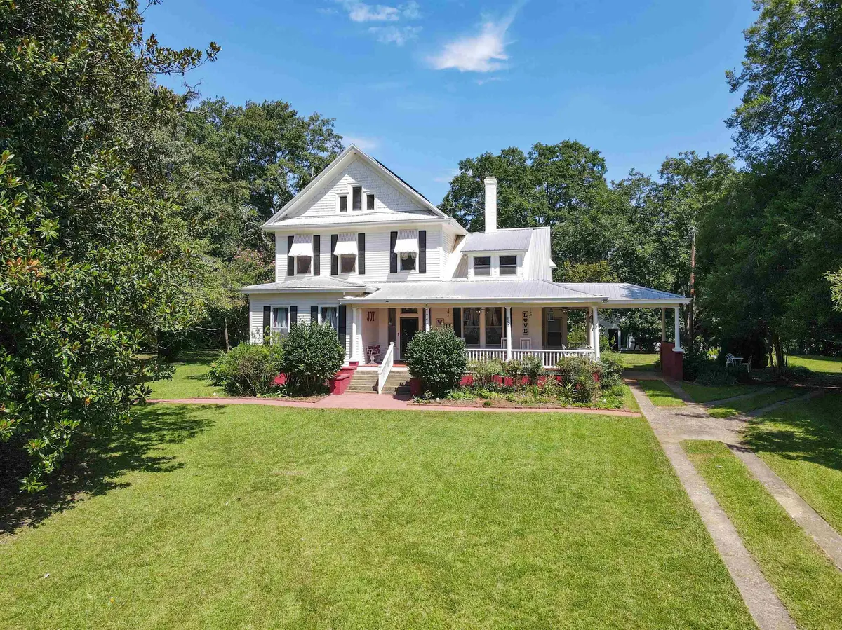 695 Main ST, Wellford, SC 29385