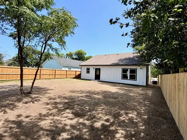 1613 1/2 2nd Street, Brownwood, TX 76801
