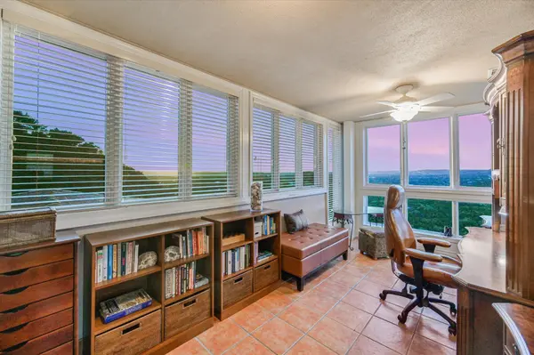 501 Brinkley DR, Wimberley, TX 78676