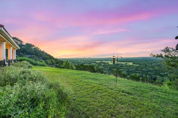 501 Brinkley DR, Wimberley, TX 78676