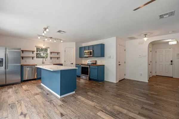 7107 Leppke CV, Austin, TX 78744