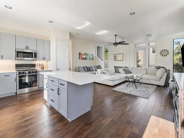 6000 S Congress Ave #201, Austin, TX 78745