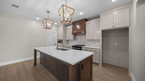 162 Buffalo Ridge RD, Giddings, TX 78942