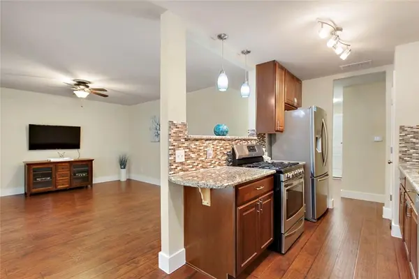 6101 Harwin LN, Austin, TX 78745