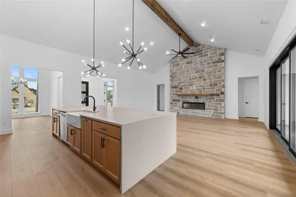 6768 Kings Mill DR, Salado, TX 76571