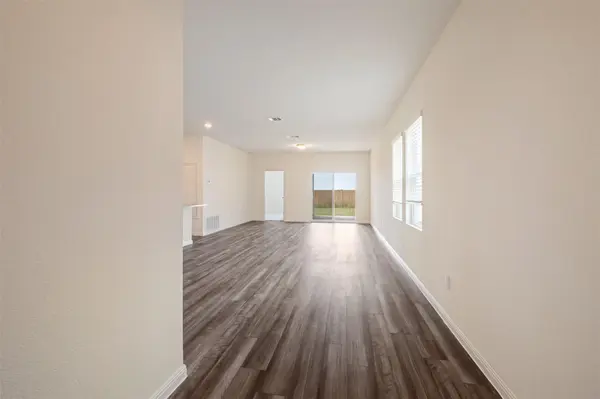 391 Wren LN, Kyle, TX 78640