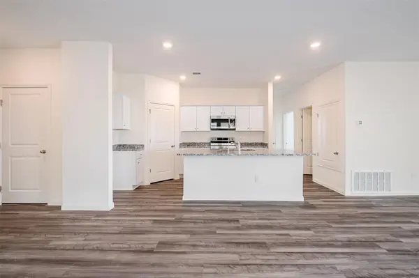 391 Wren LN, Kyle, TX 78640