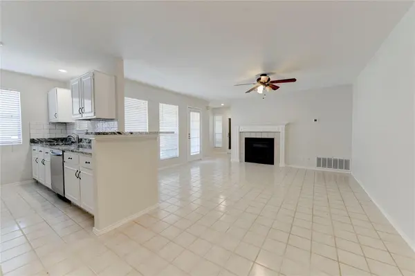 359 Fantail (A&B) LOOP, Austin, TX 78734