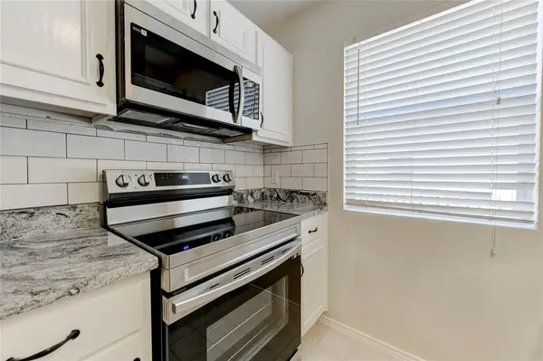 359 Fantail (A&B) LOOP, Austin, TX 78734