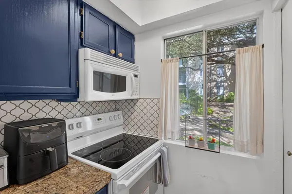 3018 S 1st ST #205, Austin, TX 78704
