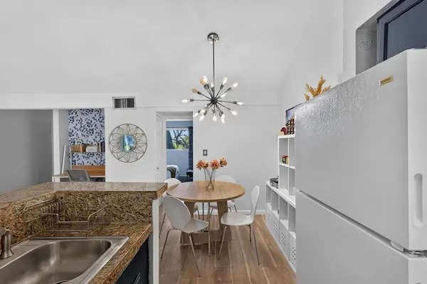 3018 S 1st ST #205, Austin, TX 78704