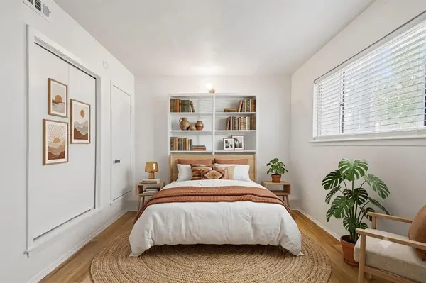 2413 Leon ST #104, Austin, TX 78705