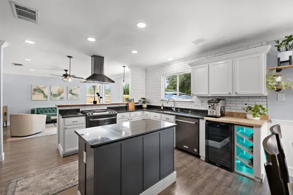 105 Bluejack PL, Cedar Park, TX 78613