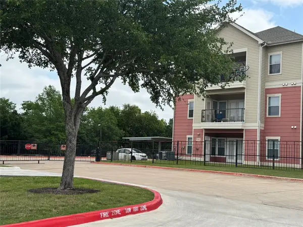 1901 Crossing PL #1101, Austin, TX 78741