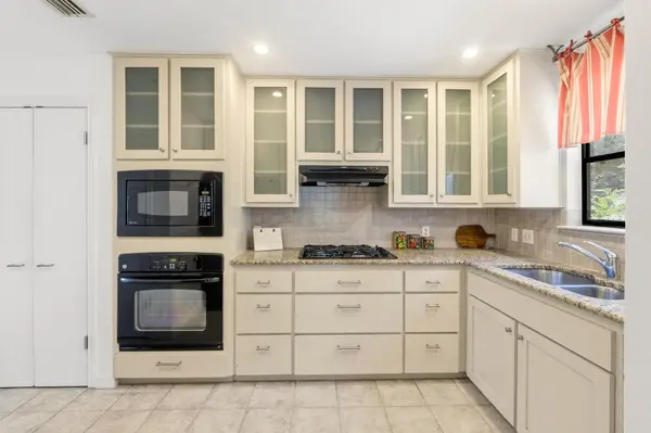 6702 Cat Creek TRL, Austin, TX 78731
