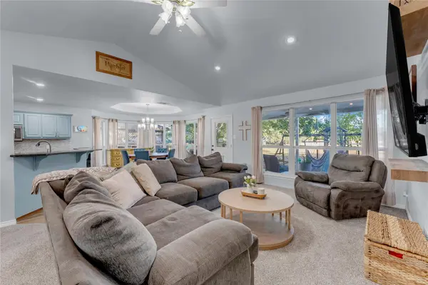 307 Fox XING, Burnet, TX 78611