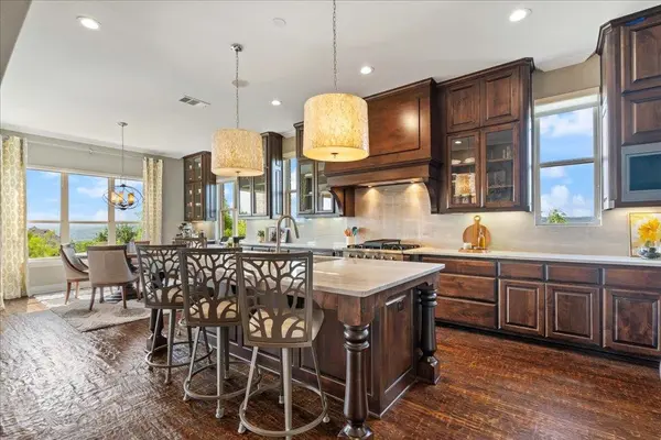 457 Santaluz LN, Austin, TX 78732