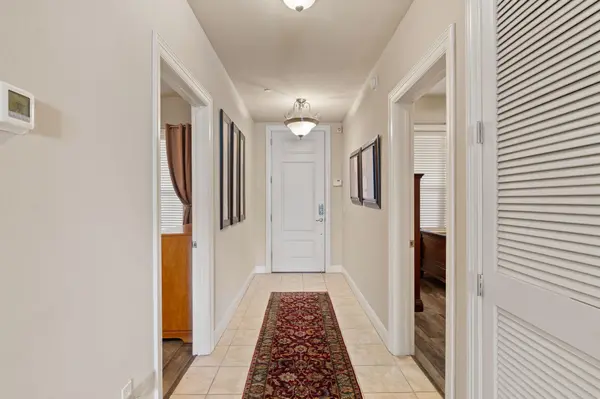 1001 The Cape #44, Horseshoe Bay, TX 78657
