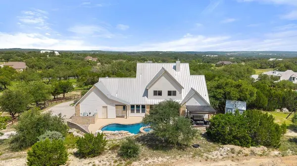 1051 Trailhead CIR, Dripping Springs, TX 78620