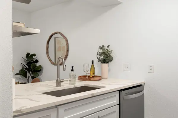 2020 S Congress Ave #2114, Austin, TX 78704