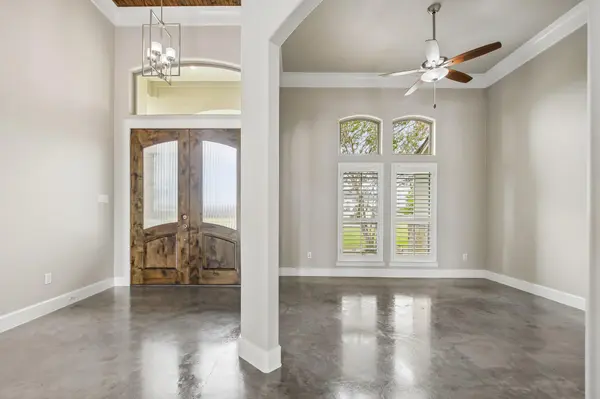 6258 Miller LN, Belton, TX 76513