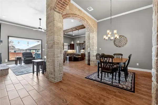 2041 Bella Vita DR, Nolanville, TX 76559