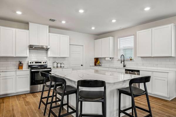 12720 Oxford Vineyard LN, Manor, TX 78653