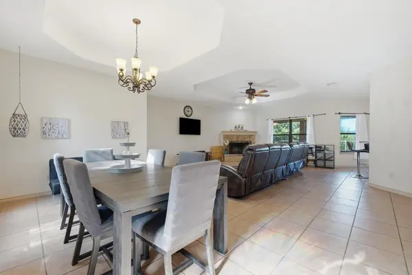 104 Cowal DR N, Spicewood, TX 78669