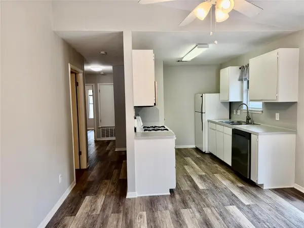 8112 Willet Trail TRL #B, Austin, TX 78745