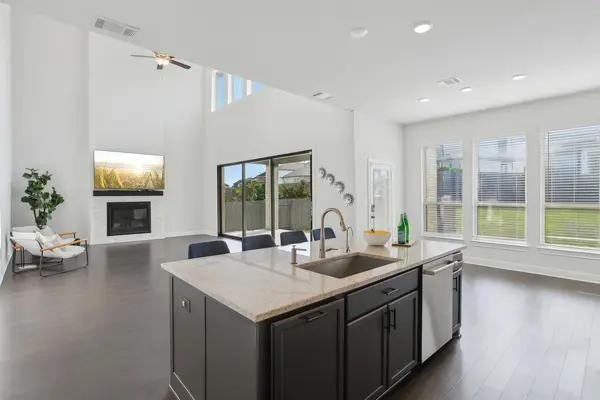 2436 Capestrano CIR, Round Rock, TX 78665