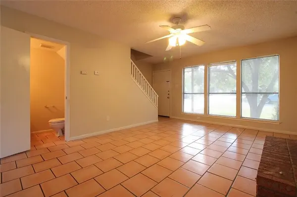 9002 Sanger DR #A, Austin, TX 78748