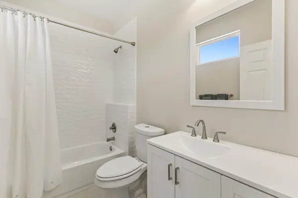 113 War Bonnet RDG, Kingsland, TX 78639