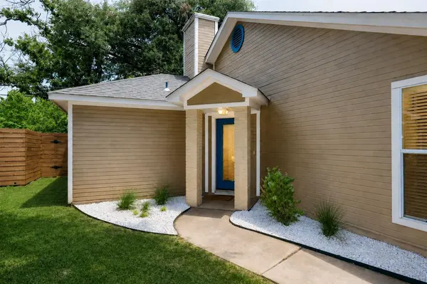 1302 Danbury SQ #A, Austin, TX 78723